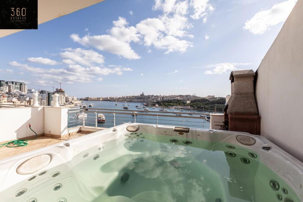 דירה Luxury Apt With Hot Tub & Bbq With Valletta Views By 360 Estates *